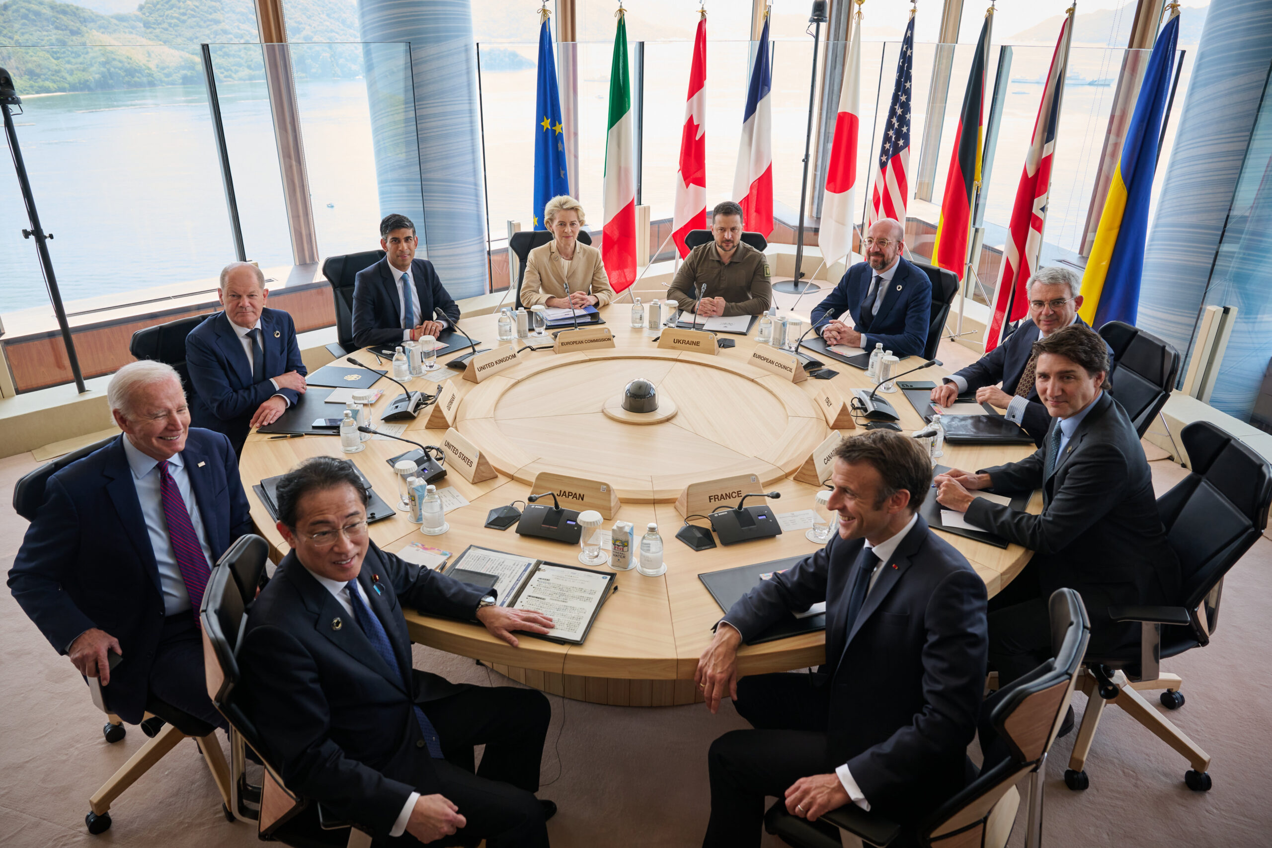 כיצד האסטרטג לומד על הסביבה ? כיצד האסטרטג לומד על הסביבה ?